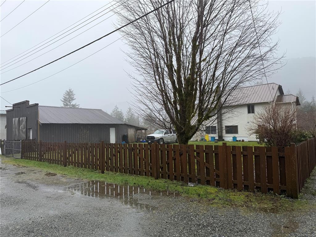 147 Maquinna Ave, 1029383, BC,