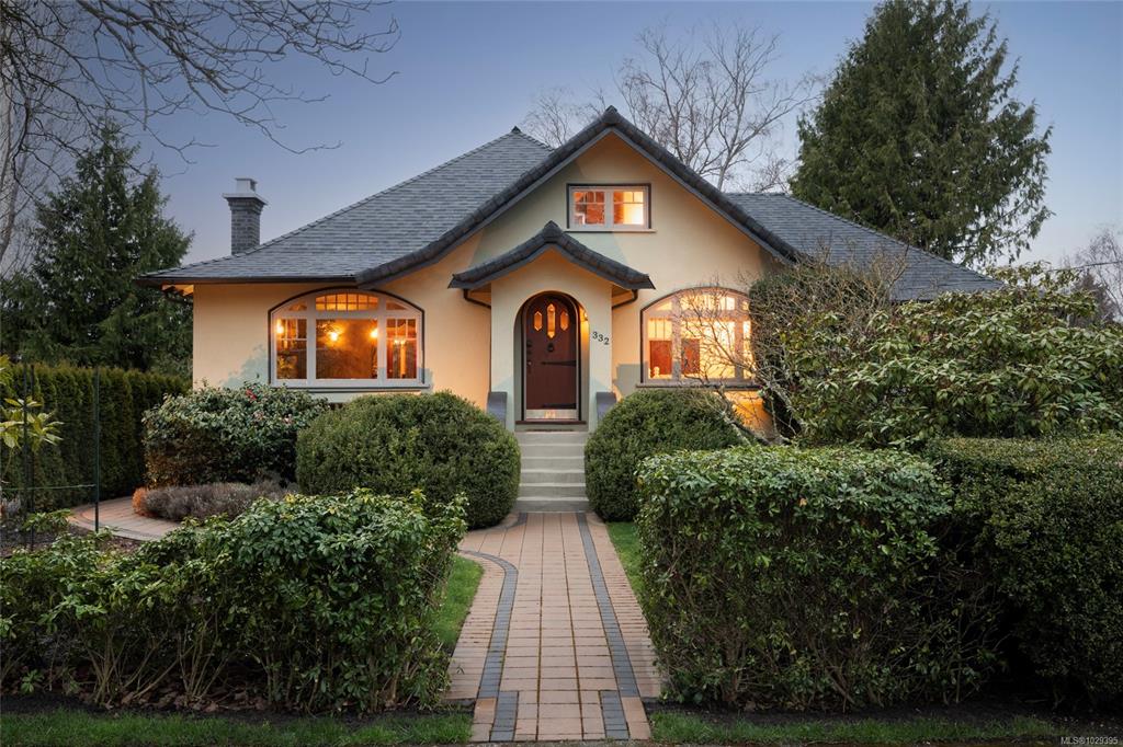 Second View of 332 Irving Rd, Victoria, BC, V8S 4A2