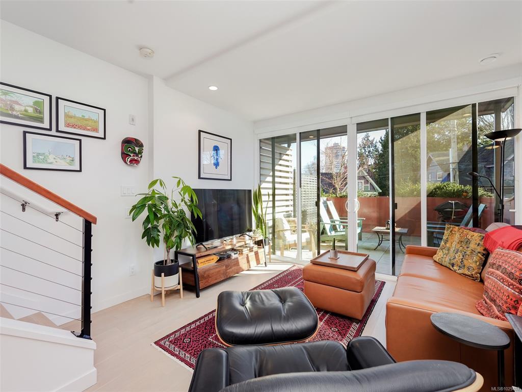 Fourth View of 430 Parry St, Rotunda, Victoria, BC, V8V 2H7