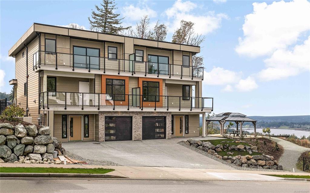 Third View of 1201 Viewtop Rd, Duncan, BC, V9L 0H7