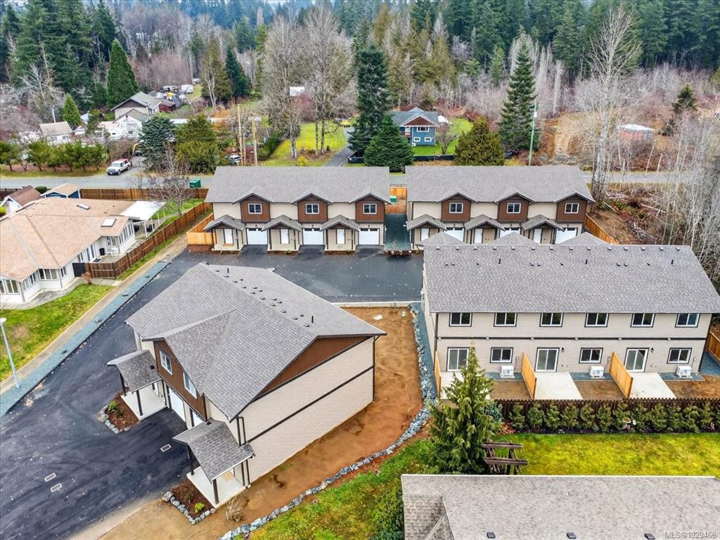 Third View of 5535 Woodland Cres E, Westporte Place, Port Alberni, BC, V9Y 8E6