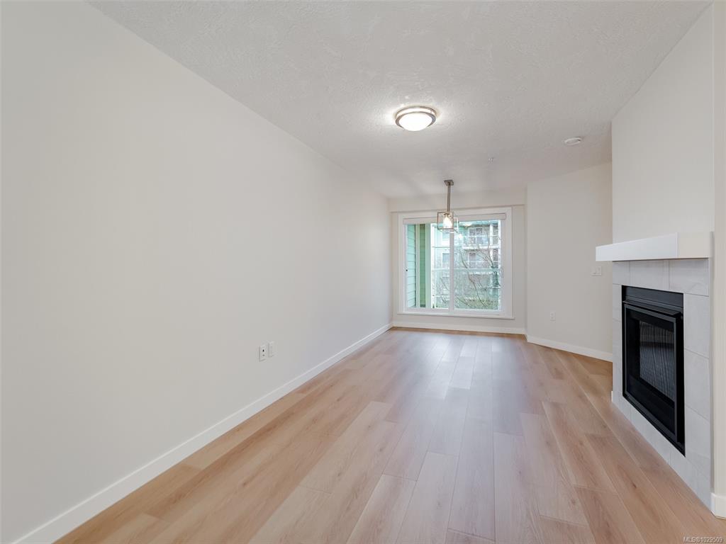 Third View of 689 Bay St, Victoria, BC, V8T 5H9