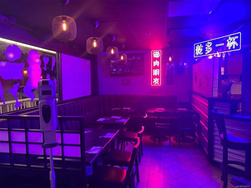 Fourth View of 990 Blanshard St, Victoria, BC, V8W 2H3