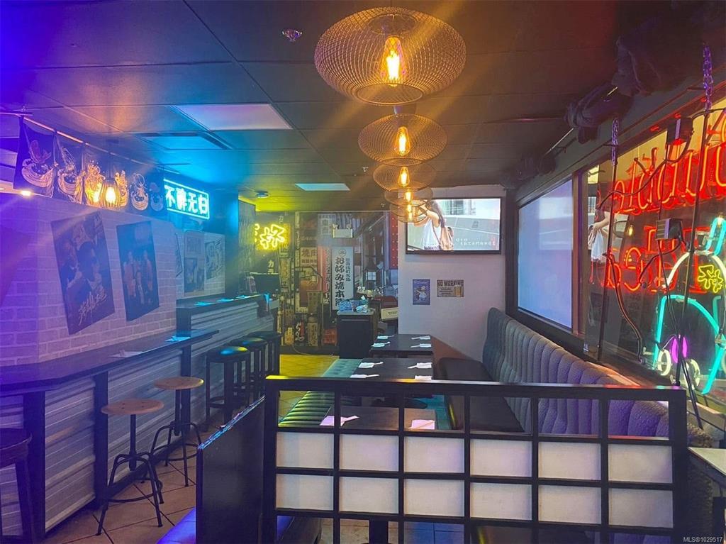 Fifth View of 990 Blanshard St, Victoria, BC, V8W 2H3