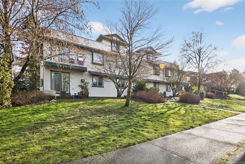 2647 Muir Rd, 1029538, BC,