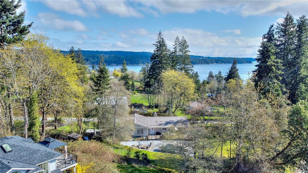 Third View of 1569 Murdoch Rd, Nanaimo, BC, V0R 1J0