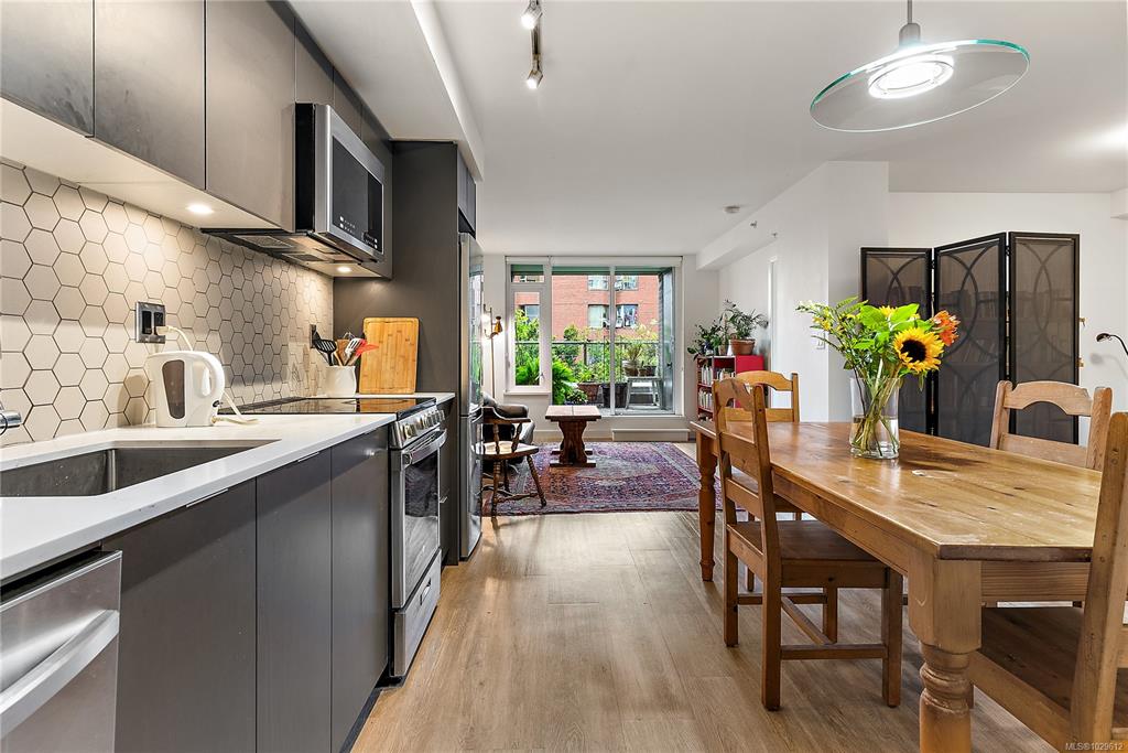 Third View of 845 Johnson St, Victoria, BC, V8W 0G3