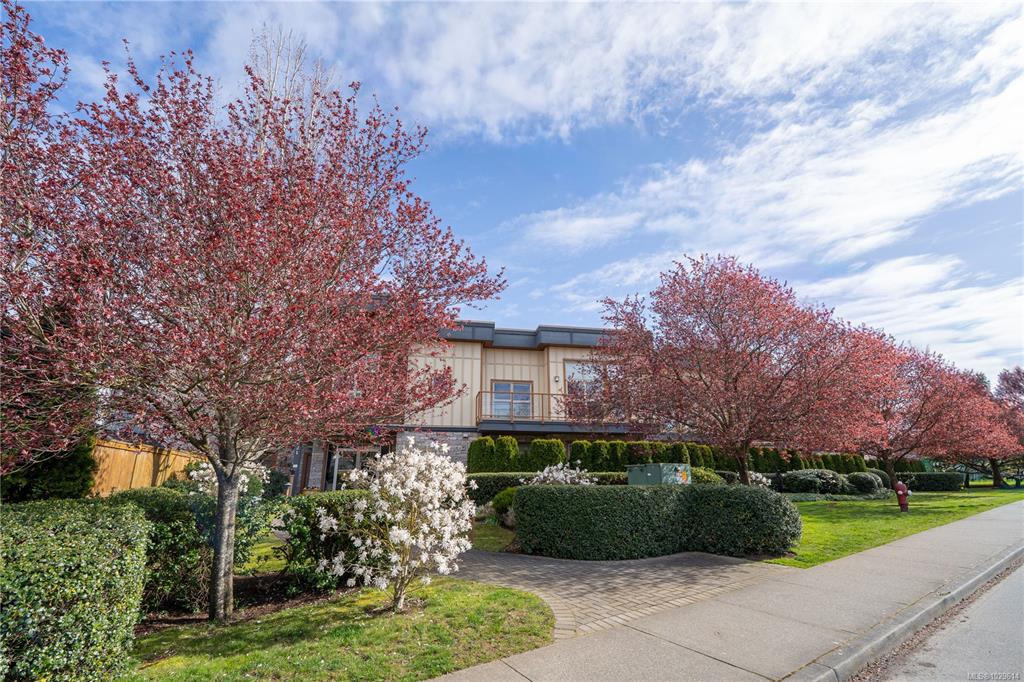 10421 Resthaven Dr, 1029614, BC,