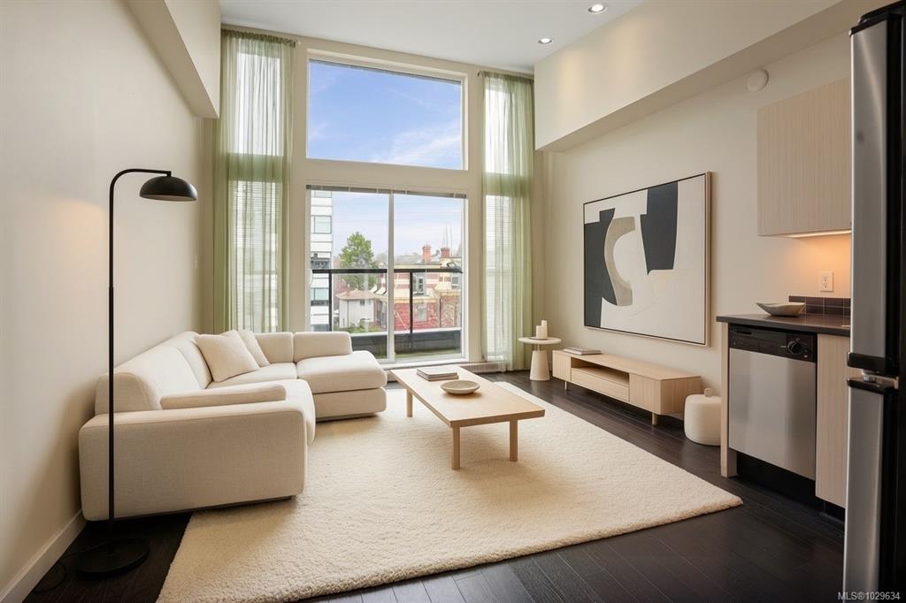 1121 Fort St, 1029634, BC,