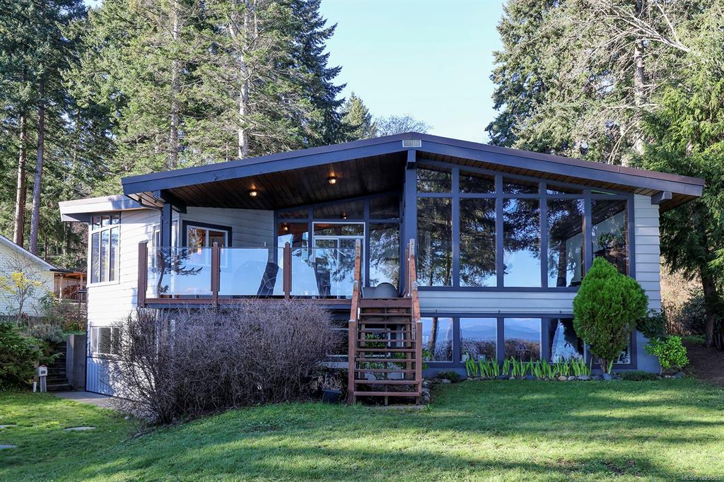 Third View of 5862 Aldergrove Dr, Courtenay, BC, V9J 1W2