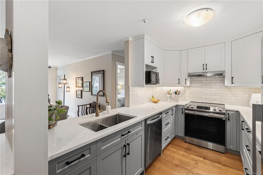 4965 Vista View Cres, 1029701, BC,