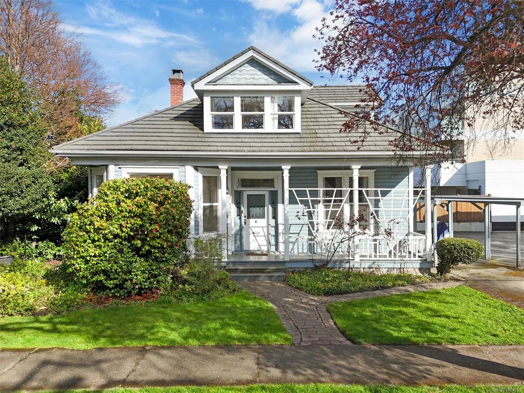 Fourth View of 1525 Davie St, Victoria, BC, V8R 4W4