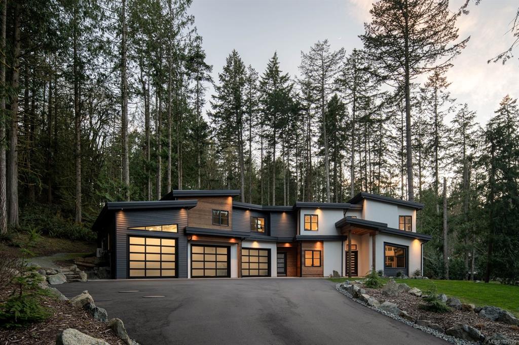 1535 Eagle Way, 1029705, BC,