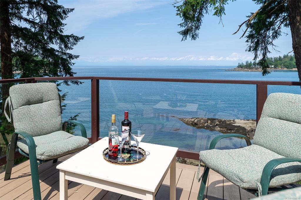 Main View of 835 Sturdies Bay Rd, Galiano Island, BC, V0N 0E9