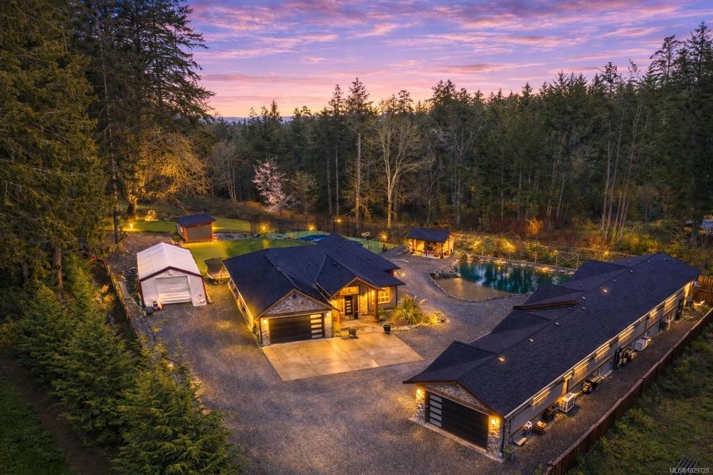 Second View of 3215 Pinder Pl, Cobble Hill, BC, V8H 0B4