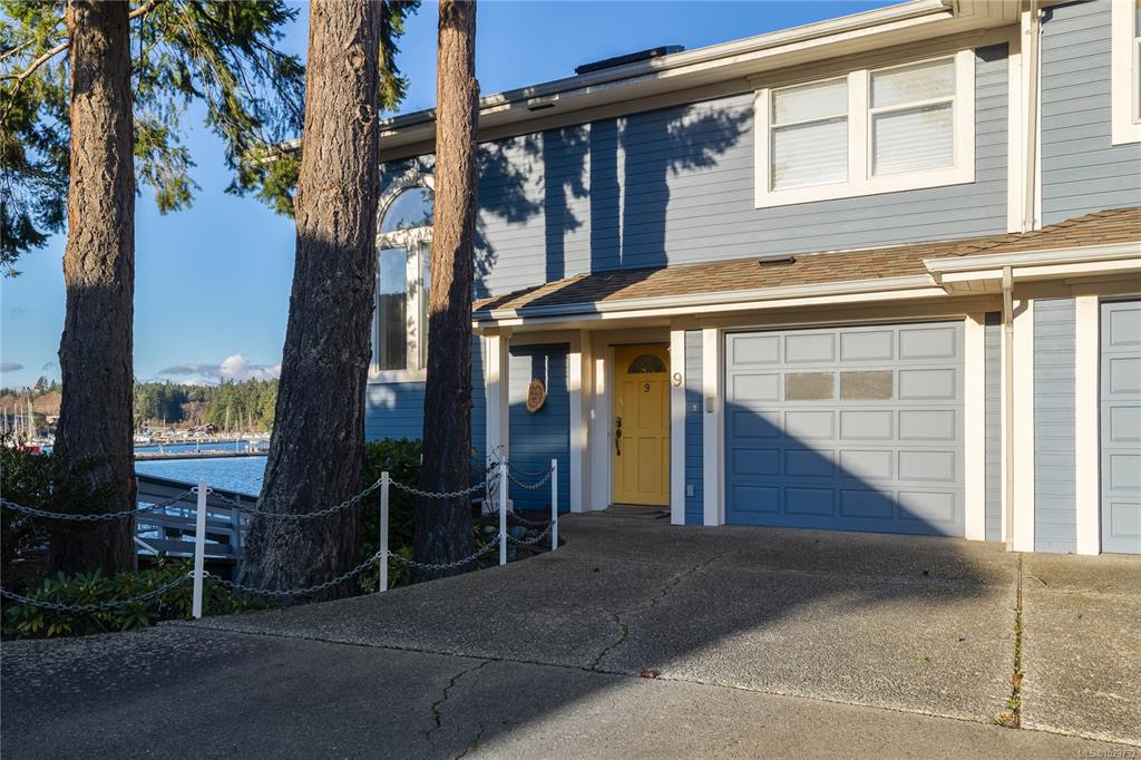 Third View of 111 Fulford Ganges Rd, Salt Spring, BC, V8K 2T9