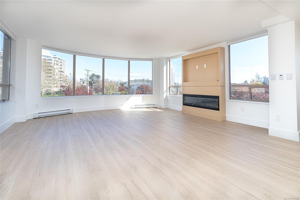 Fourth View of 630 Montreal St, Victoria, BC, V8V 4Y2