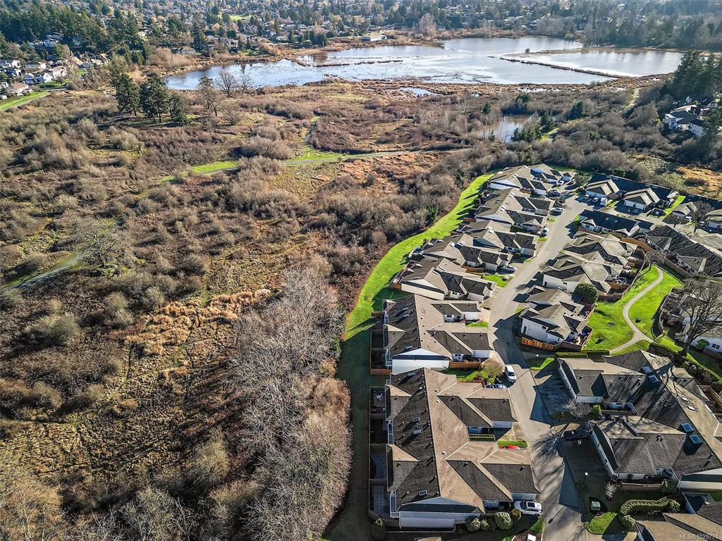 Third View of 4125 Interurban Rd, Oak Glen Estates, Saanich, BC, V8Z 4W8