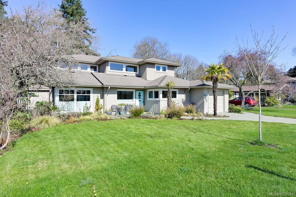 Fourth View of 1866 Taylor St, Saanich, BC, V8R 3G4