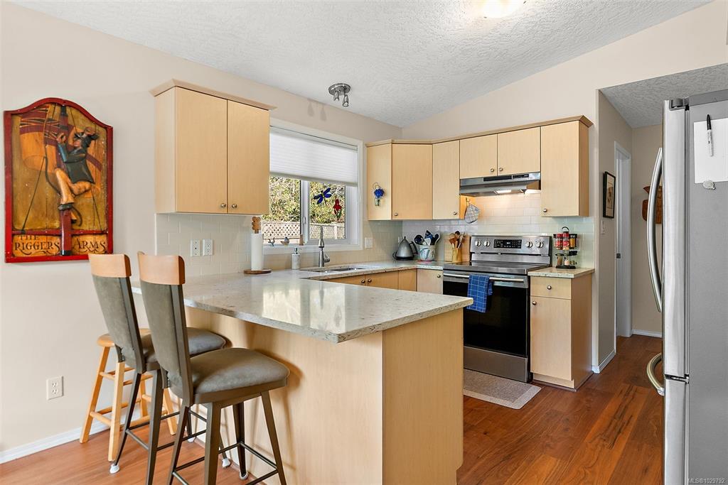 Third View of 7570 Tetayut Rd, Hawthorne Village MHP, Central Saanich, BC, V8M 2H4