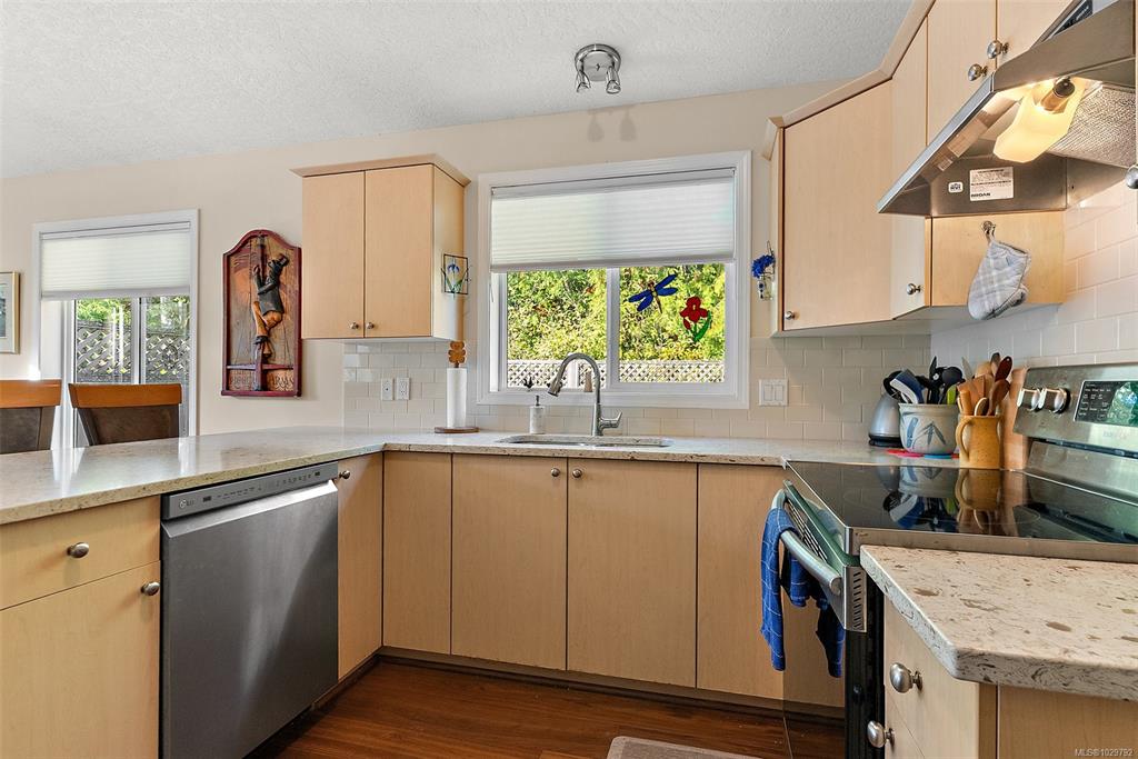 Fourth View of 7570 Tetayut Rd, Hawthorne Village MHP, Central Saanich, BC, V8M 2H4