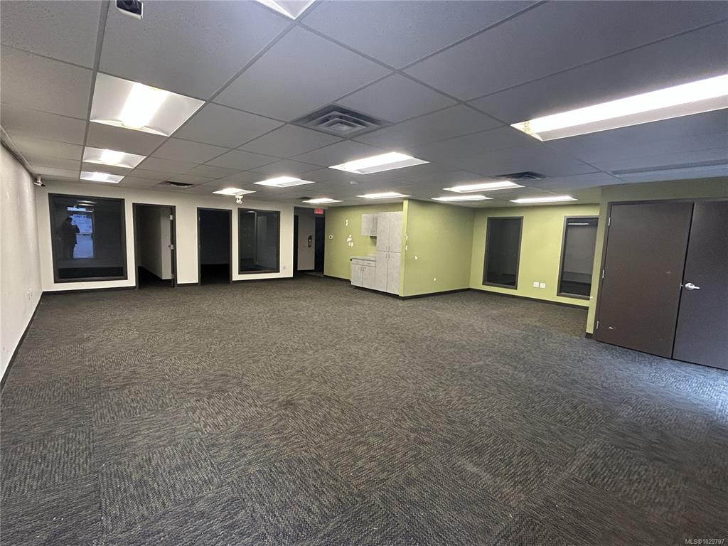 Third View of 555 Ardersier Rd, Victoria, BC, V8Z 1C8