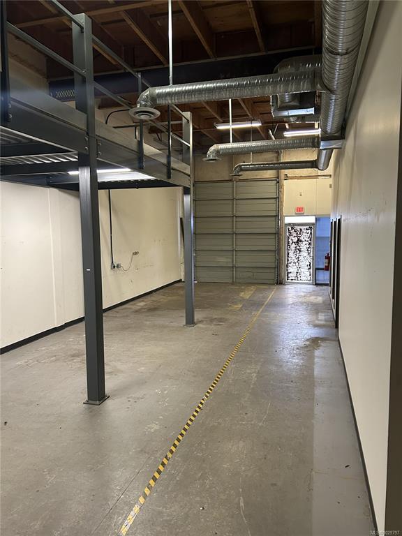 Fifth View of 555 Ardersier Rd, Victoria, BC, V8Z 1C8