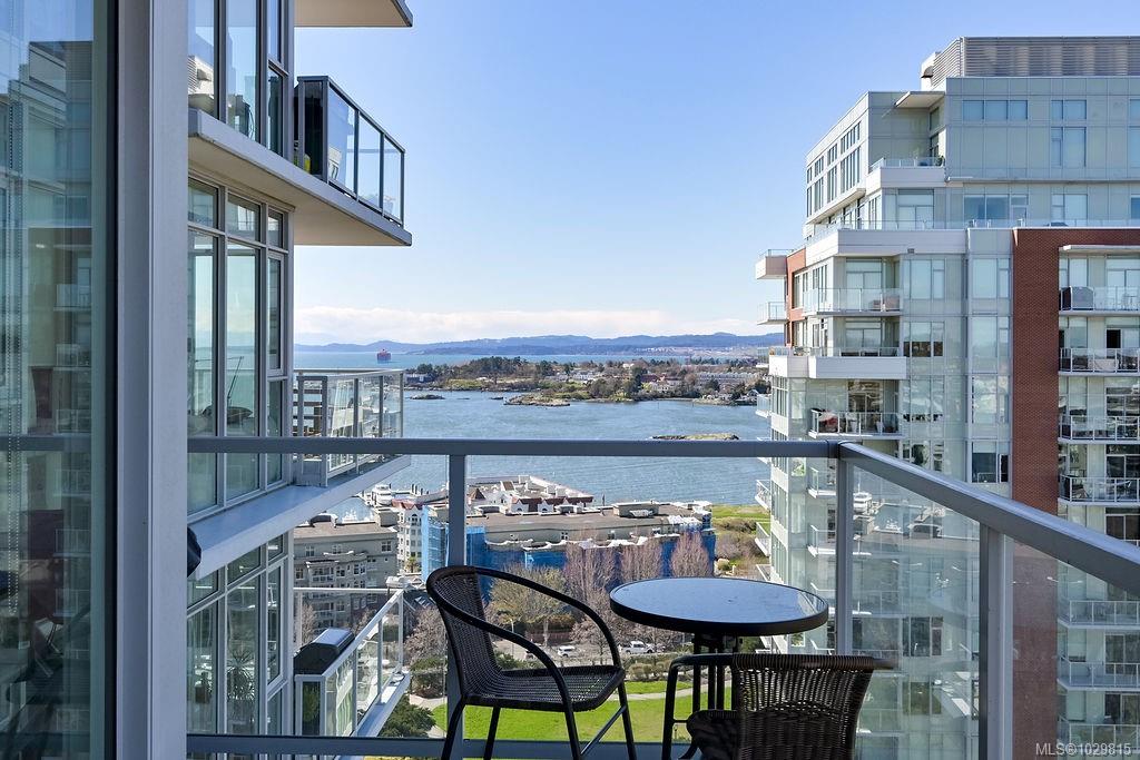 Fifth View of 83 Saghalie Rd, Victoria, BC, V9A 0E7