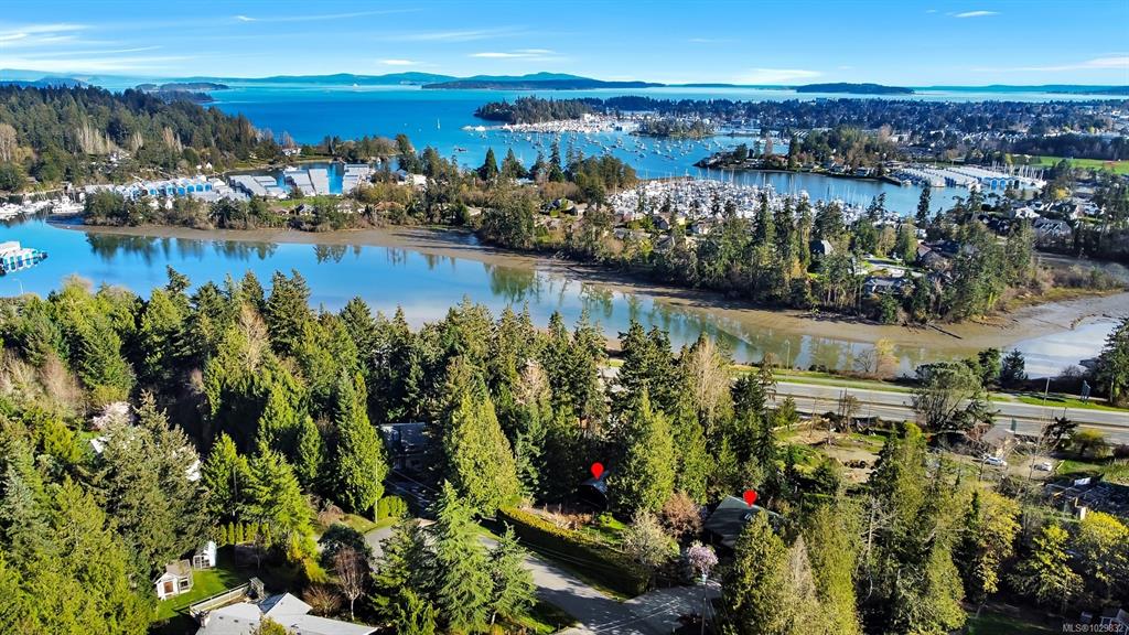 11007 Cedar Lane, 1029832, BC,