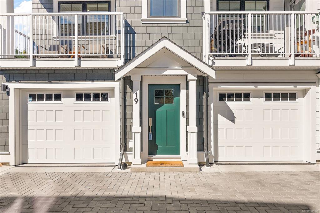 Fourth View of 3450 Whittier Ave, Greyson, Saanich, BC, V8Z 3R2