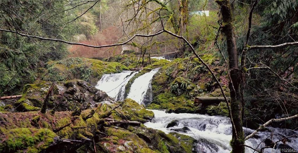 3025 Manzer Rd, 1029842, BC,