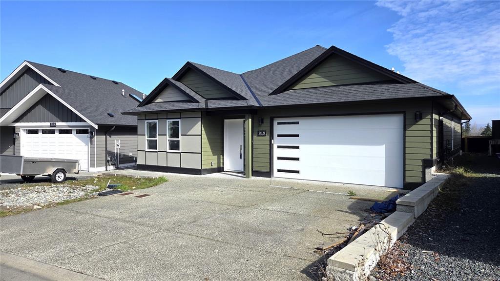 Second View of 219 Dunbar Way, Parksville, BC, V9P 0G6