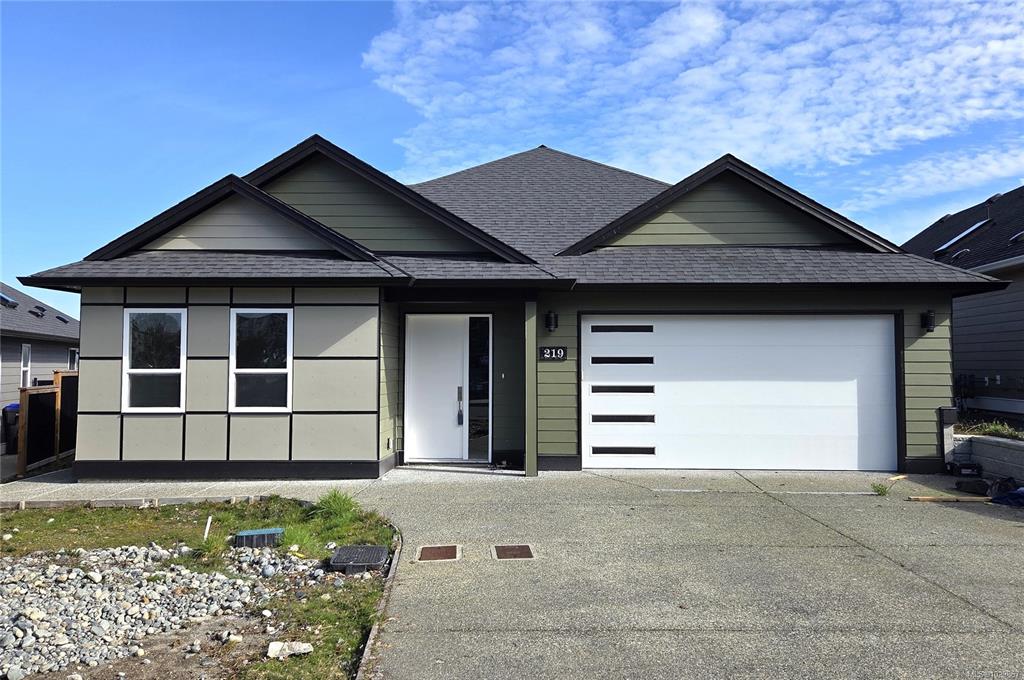 Third View of 219 Dunbar Way, Parksville, BC, V9P 0G6