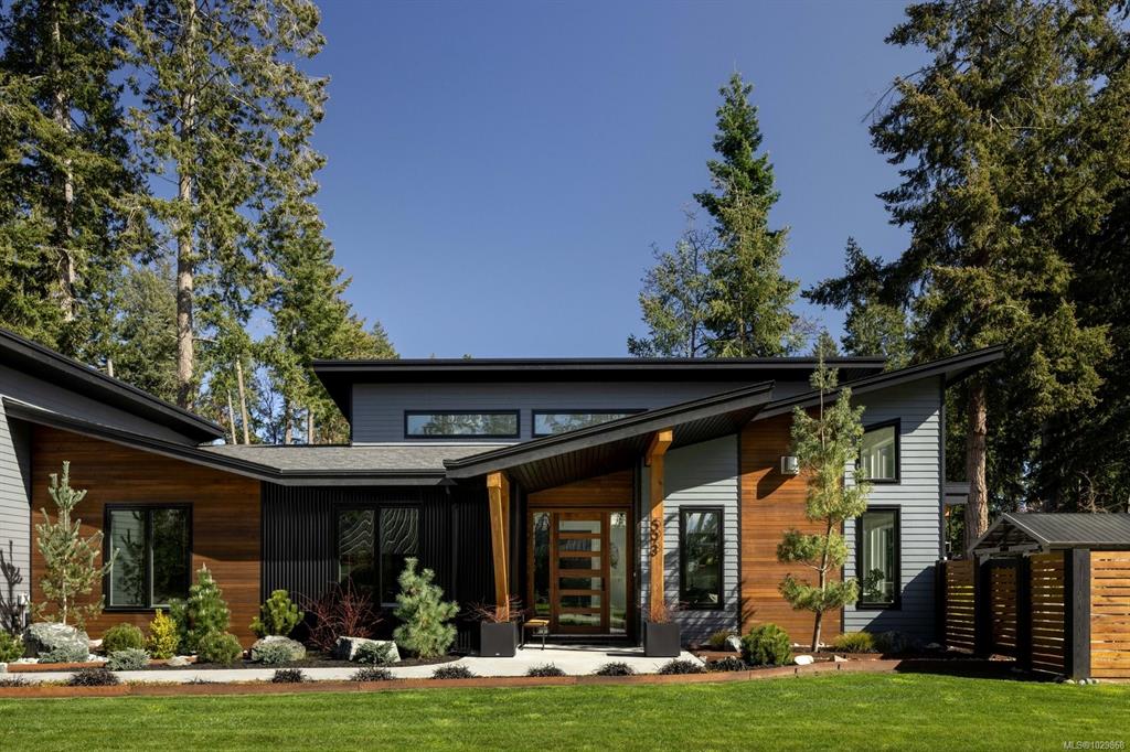 593 Downey Rd, 1029868, BC,