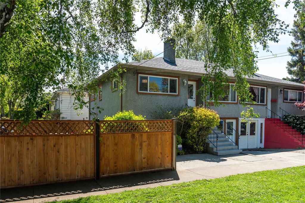 Second View of 1451 Brooke St, Victoria, BC, V8S 1M4