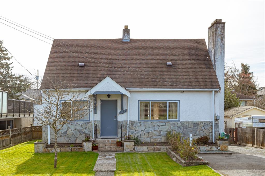 Fourth View of 3155 Earl Grey St, Saanich, BC, V9A 1X1