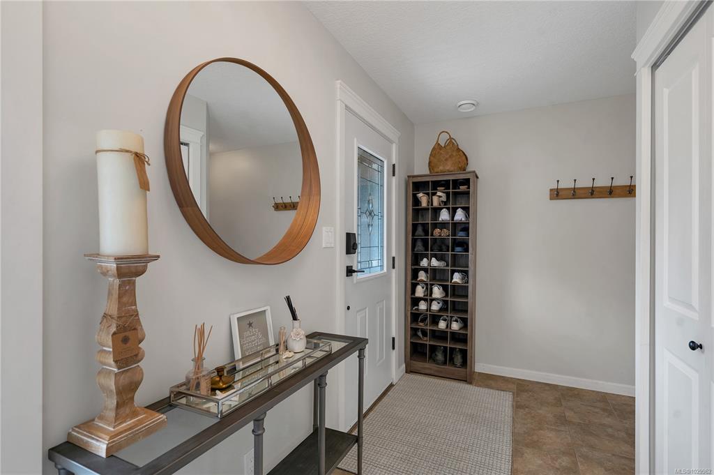 Fourth View of 1424 Alder St S, Alderwood Grove, Campbell River, BC, V9W 0B4