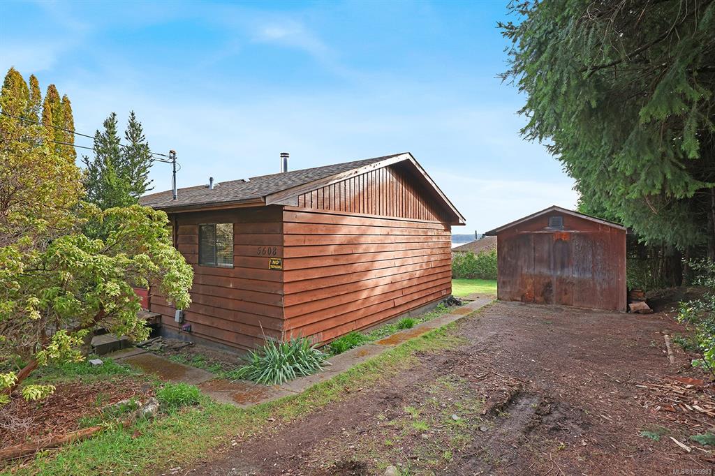 5608 4th St, 1029983, BC,