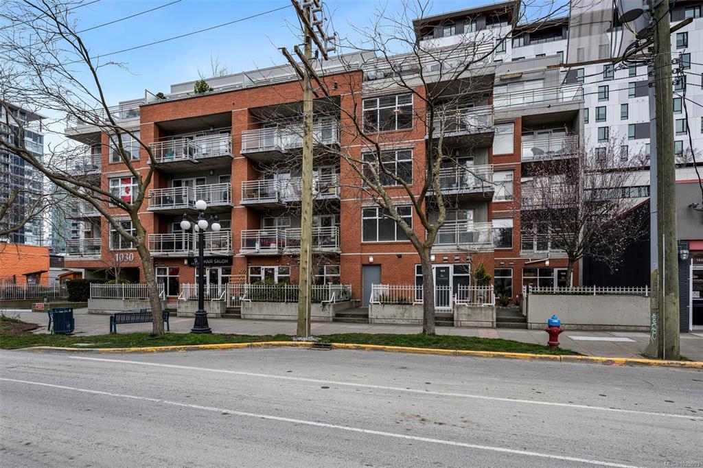 Third View of 1030 Yates St, 1030 on Yates, Victoria, BC, V8V 5A7