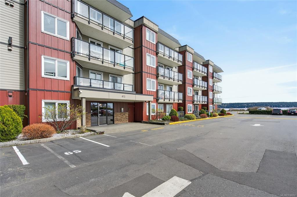 Third View of 872 Island Hwy S, Campbell River, BC, V9W 1A8