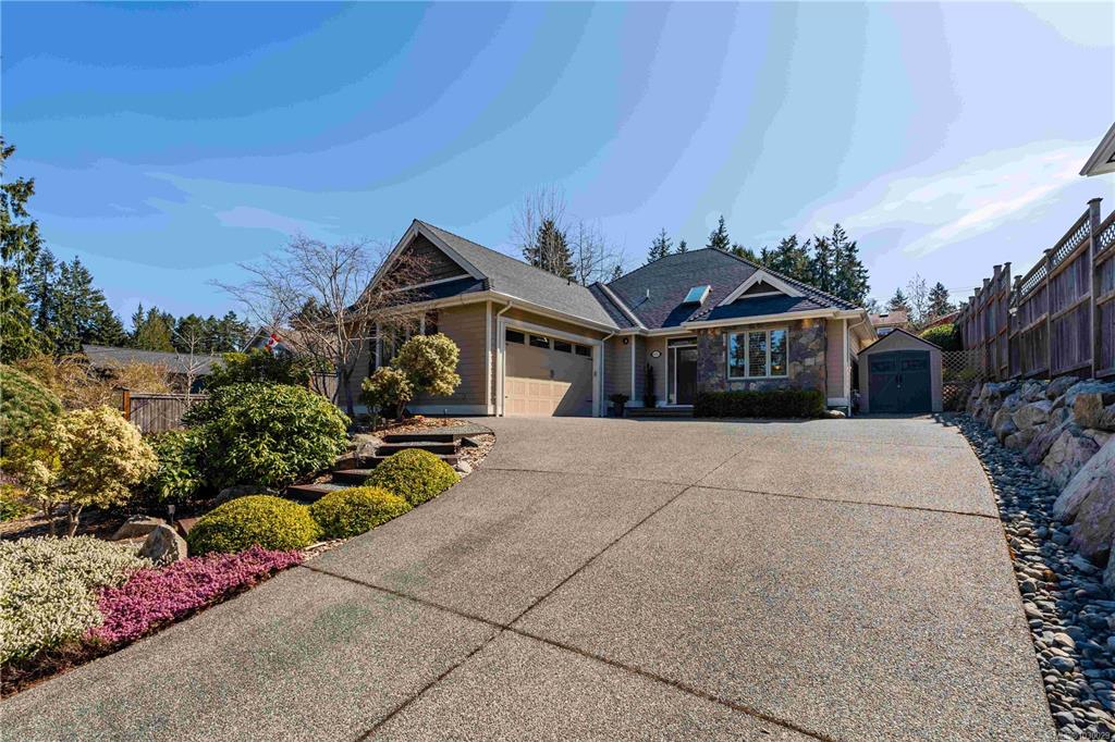 Second View of 174 Sunningdale Rd E, Qualicum Beach, BC, V9K 1L1