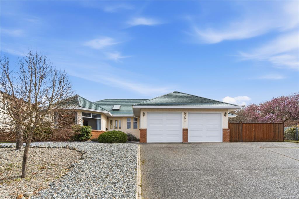 5351 Fillinger Cres, 1030046, BC,