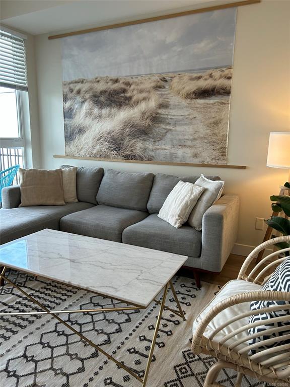 Fifth View of 613 Herald St, Victoria, BC, V8X 1S8