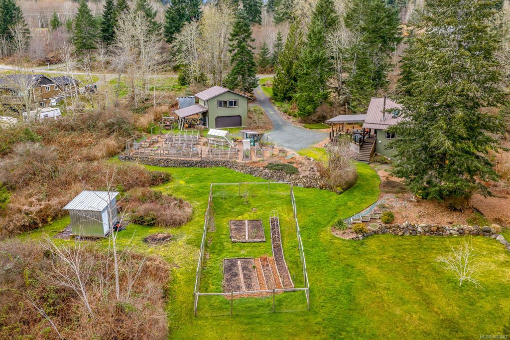 6590 Country Rd, 1030083, BC,