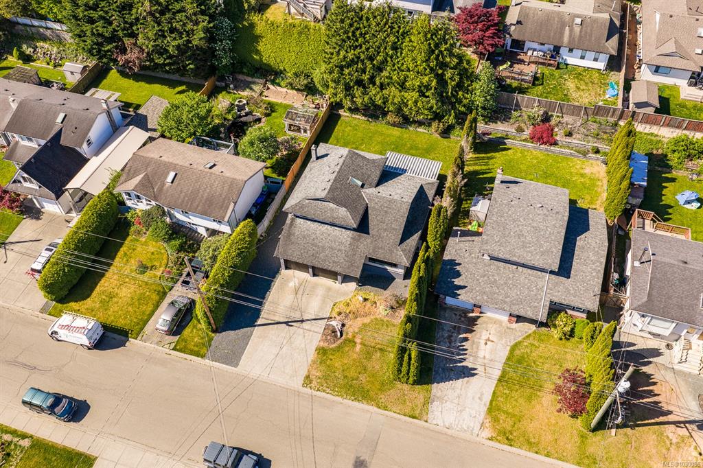 Third View of 1732 Penfield Rd, Campbell River, BC, V9W 7R4