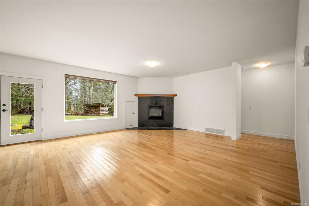 Fifth View of 176 Webb Rd, Courtenay, BC, V9N 9L9