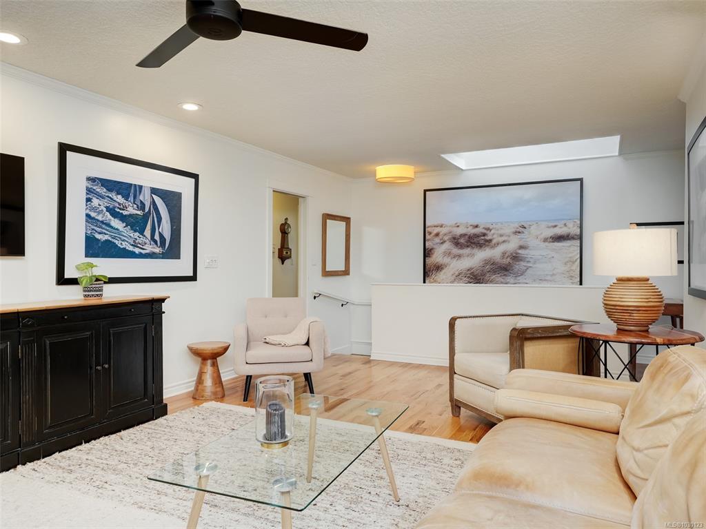 Fourth View of 1016 Clarke Rd, Central Saanich, BC, V8M 1C7