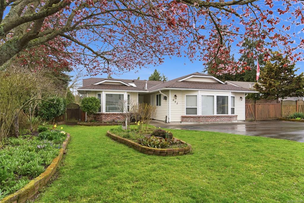 652 Ermineskin Ave, 1030124, BC,