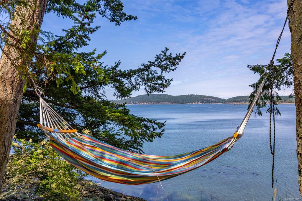 Third View of 212 Old Point Rd, Saturna Island, BC, V0N 2Y0