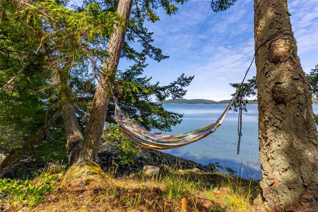 Fourth View of 212 Old Point Rd, Saturna Island, BC, V0N 2Y0
